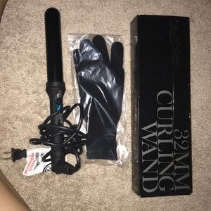 NUME 32MM Curling Wand - like new